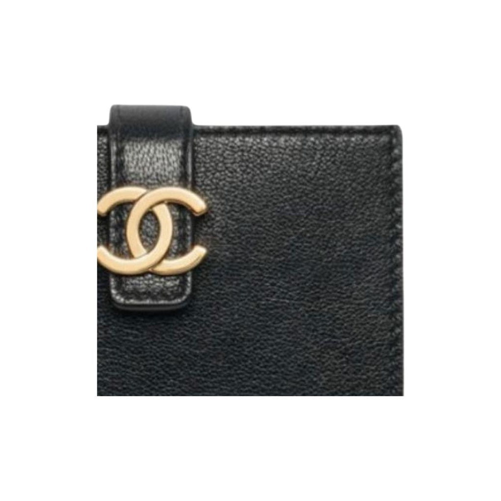 CHANEL 26A CC Logo Grained Goatskin Card Holder in Black - AP5329