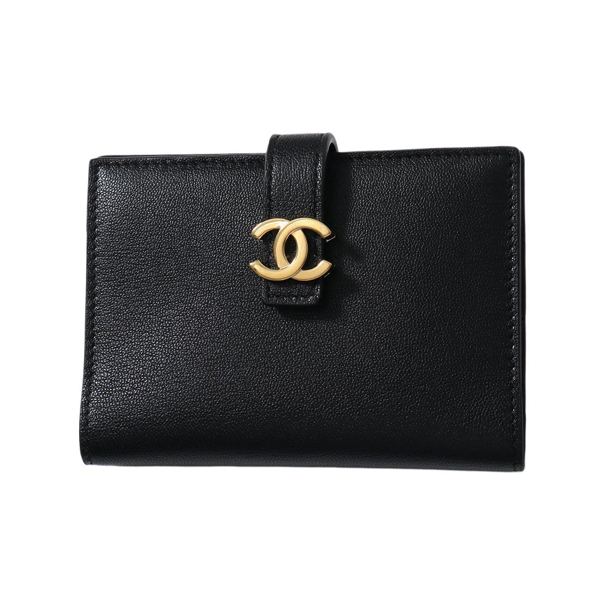 CHANEL 26A CC Logo Grained Goatskin Wallet in Black - AP5330
