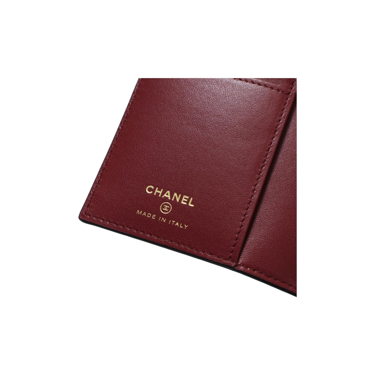 CHANEL 26A CC Logo Grained Goatskin Wallet in Black - AP5330