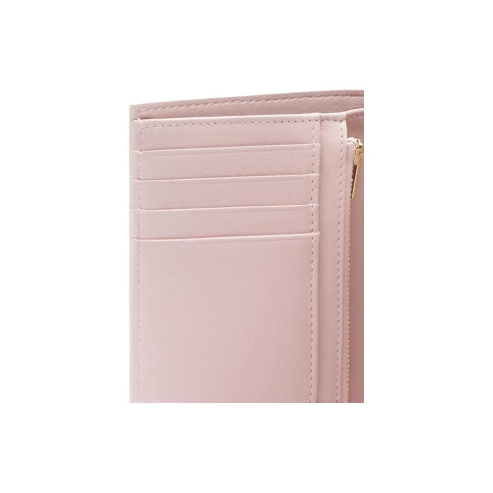 CHANEL 26A Metiers d'Art CC Logo Grained Sheepskin Passport Holder in Light Pink - AP5303