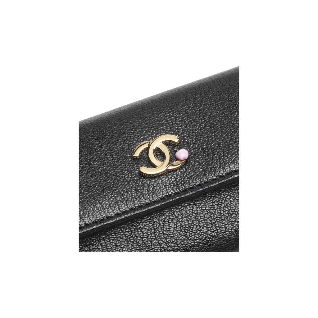 CHANEL 26A Metiers d'Art CC Logo Grained Sheepskin Card Holder in Black - AP5298
