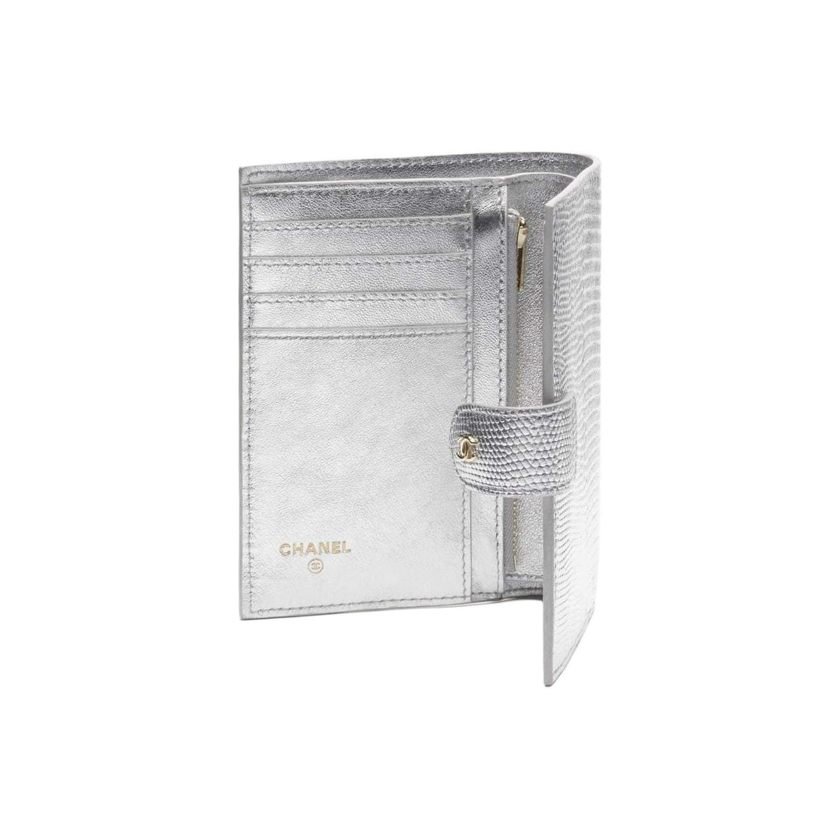 CHANEL 26B CC Logo Lizard-Embossed Calfskin Passport Holder in Silver - AP5193
