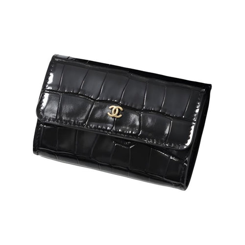 CHANEL 26S CC Logo Croc-Effect Calfskin Card Holder in Black - AP5190