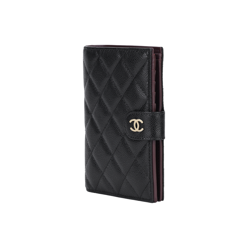 CHANEL 24K CC Logo Quilted Shiny Grained Calfskin Small Passport Holder in Black