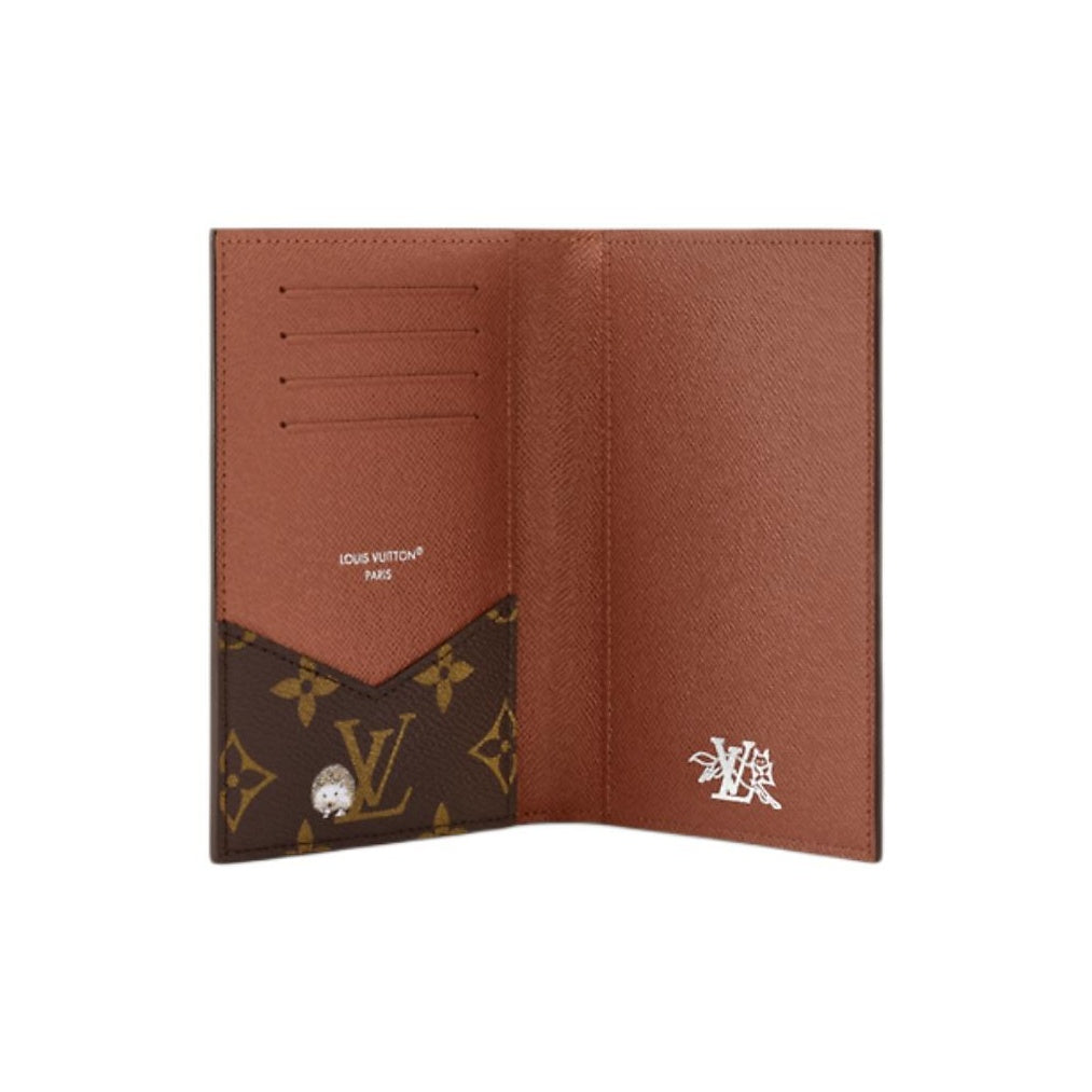 LOUIS VUITTON SS26 Monogram Forest Coated Canvas Passport Holder in Brown - M27023