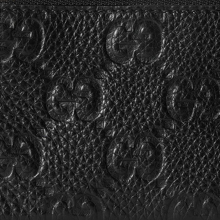GUCCI GG Emblem Unisex Grained Leather Zip Key Pouch in Black - 815891